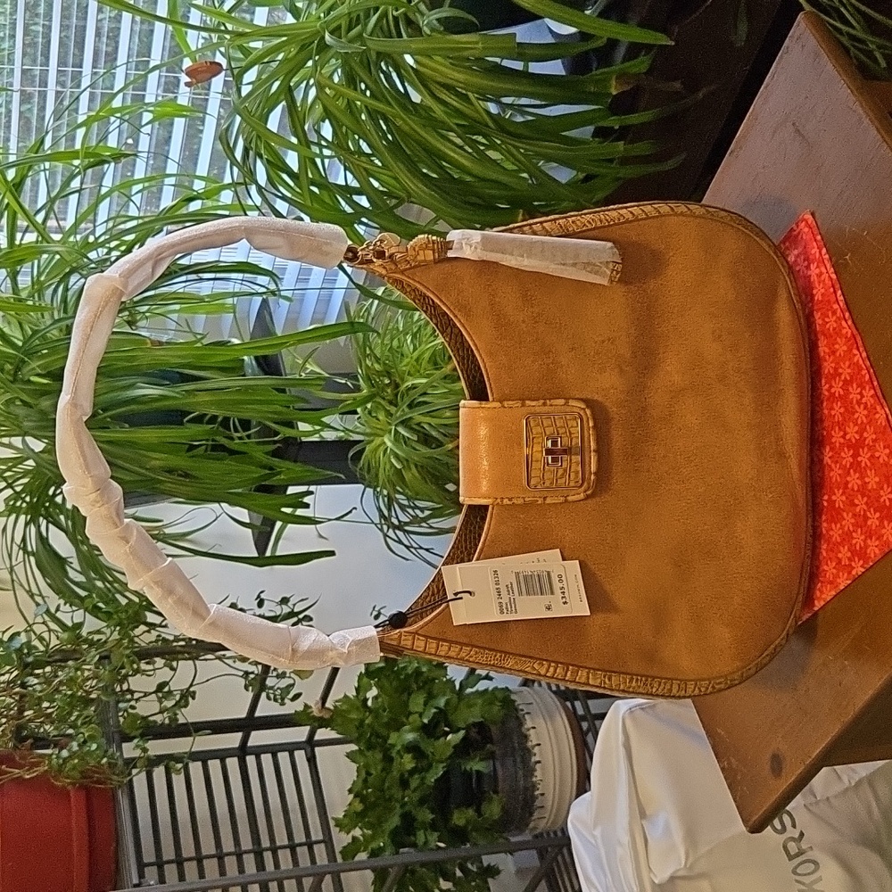 NWT Brahmin Fallon Shoulder Bag In Tiramisu Adrift.